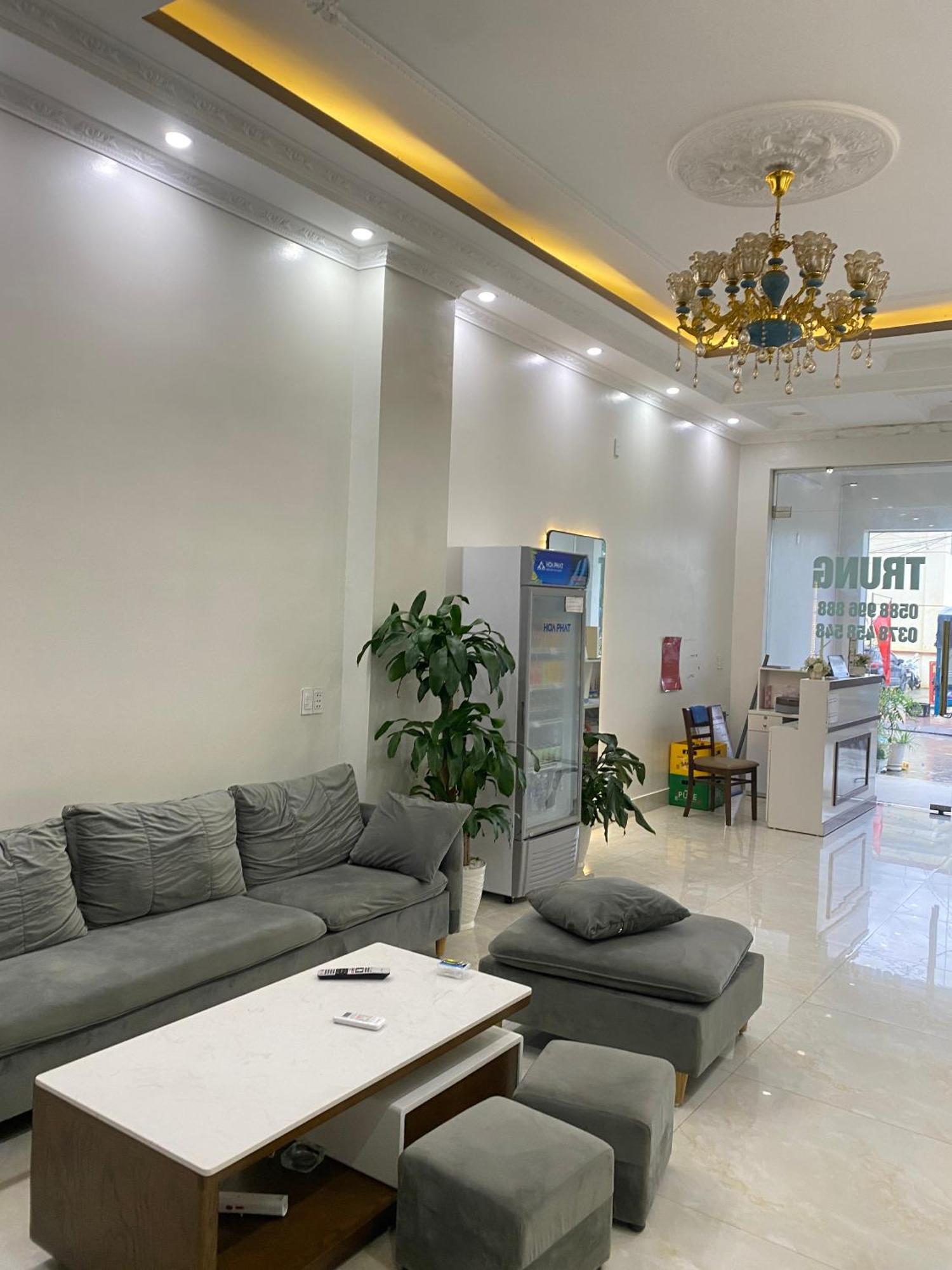 Nha Nghi Quang Trung Apartment Донг Ван Екстериор снимка